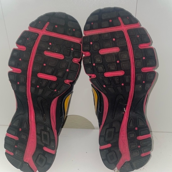 Black and pink Nike shoes Nike sneakers running sneakers - Picture 6 of 7